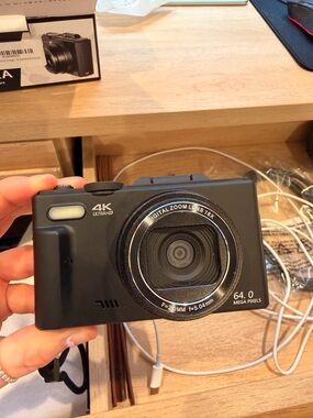 Compact 4K Ultra HD Black Digital Camera with 64MP